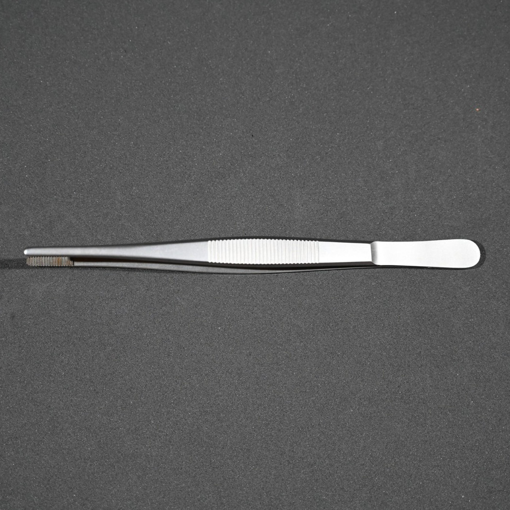 Aesculap BD049R Dressing Forceps Serrated Tip 6 1/4 in Surgical Instrument