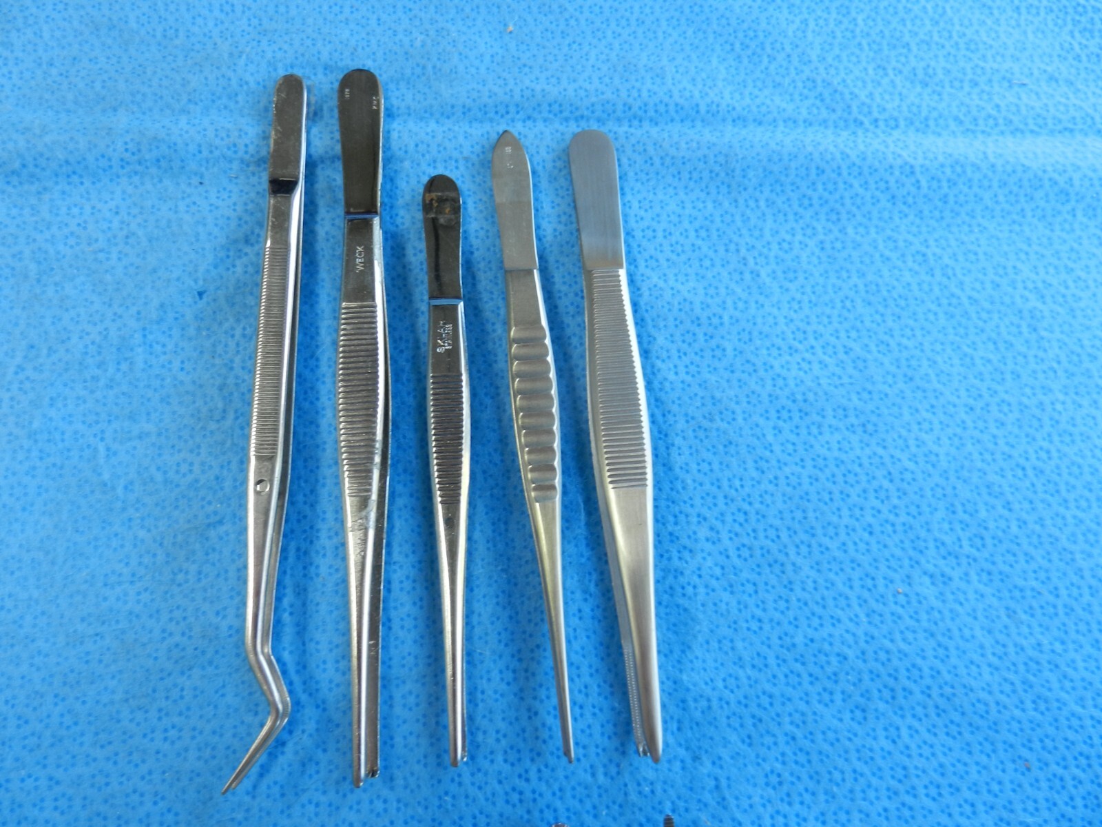 D9146 V. Mueller Weck Codman Straight/Curved Forceps Approx. 13-16cm Length