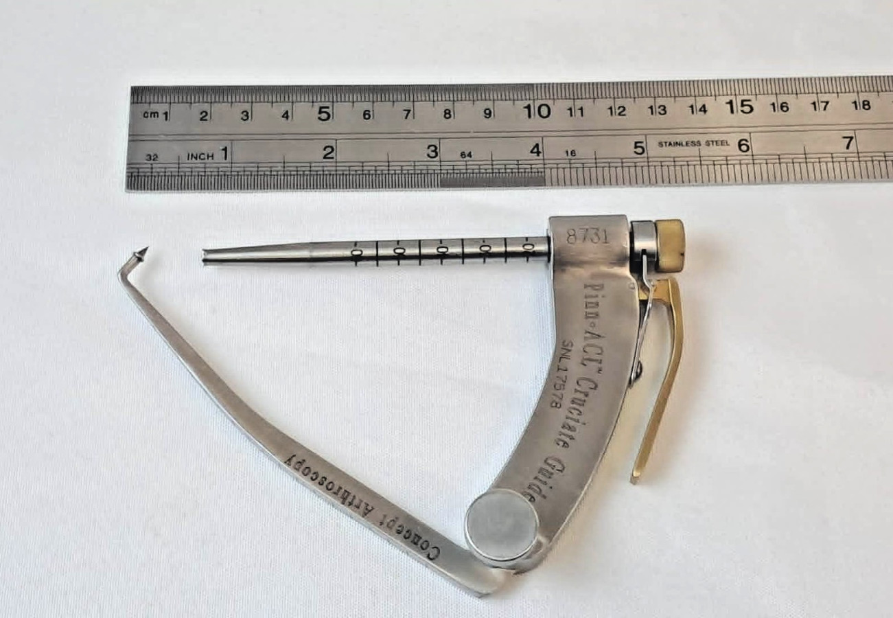 Concept 8731 8719 PinnACL Cruciate Guide w/ Tibial Aimer Arthroscopic