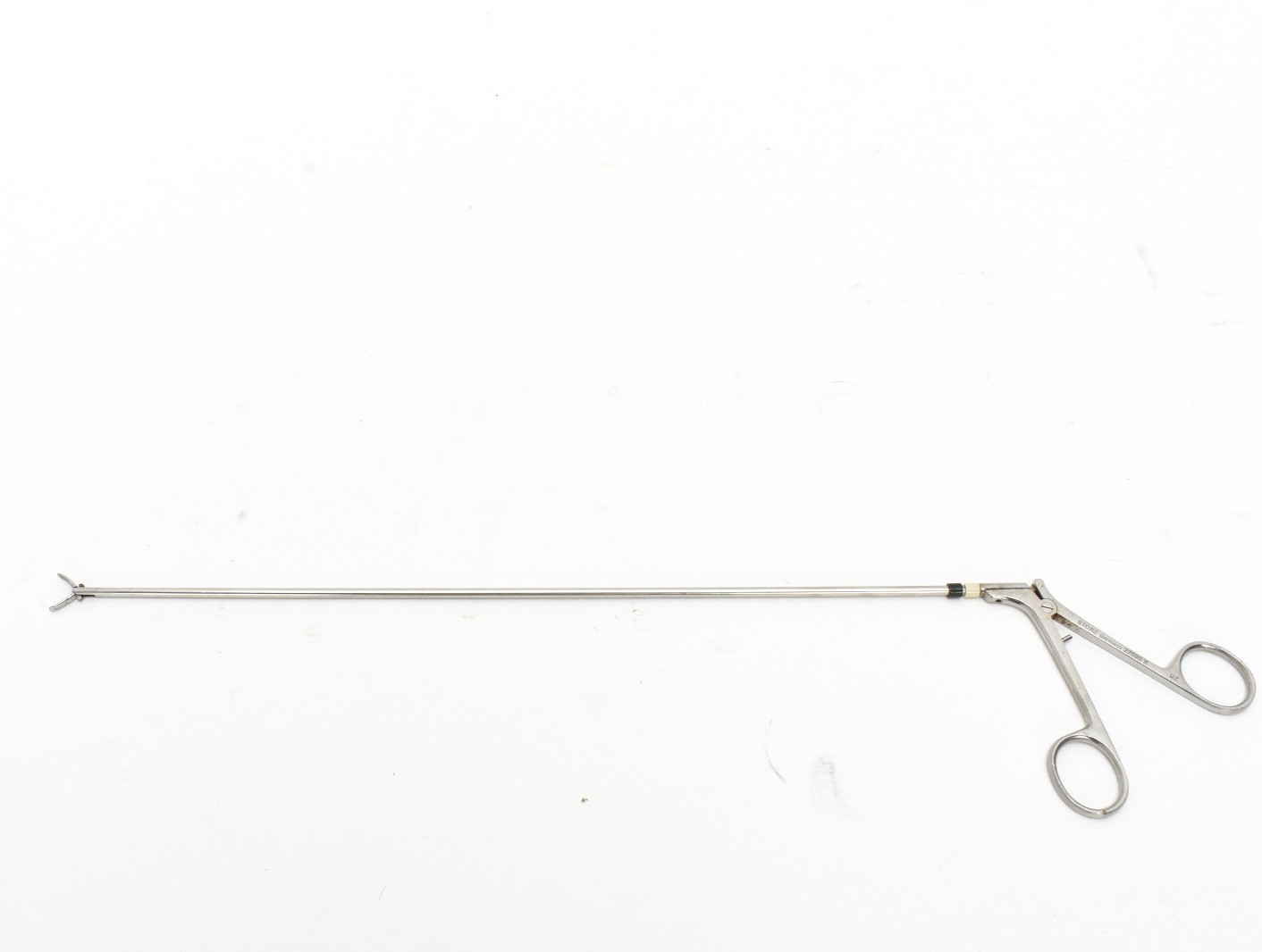 Karl Storz 27090K 4mm x 33cm Stone Grasping Nephro Forcep