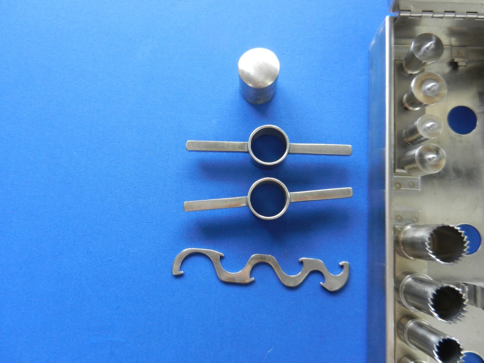 E7342 Codman 21-1001 Cloward Neuro Orthopedic Instrument Set