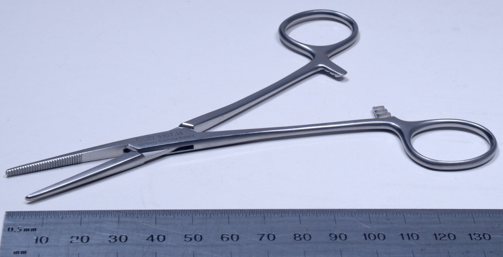 Bob #5107-14 Kelly Artery Forceps 5¾” Straight Stainless Steel Surgical