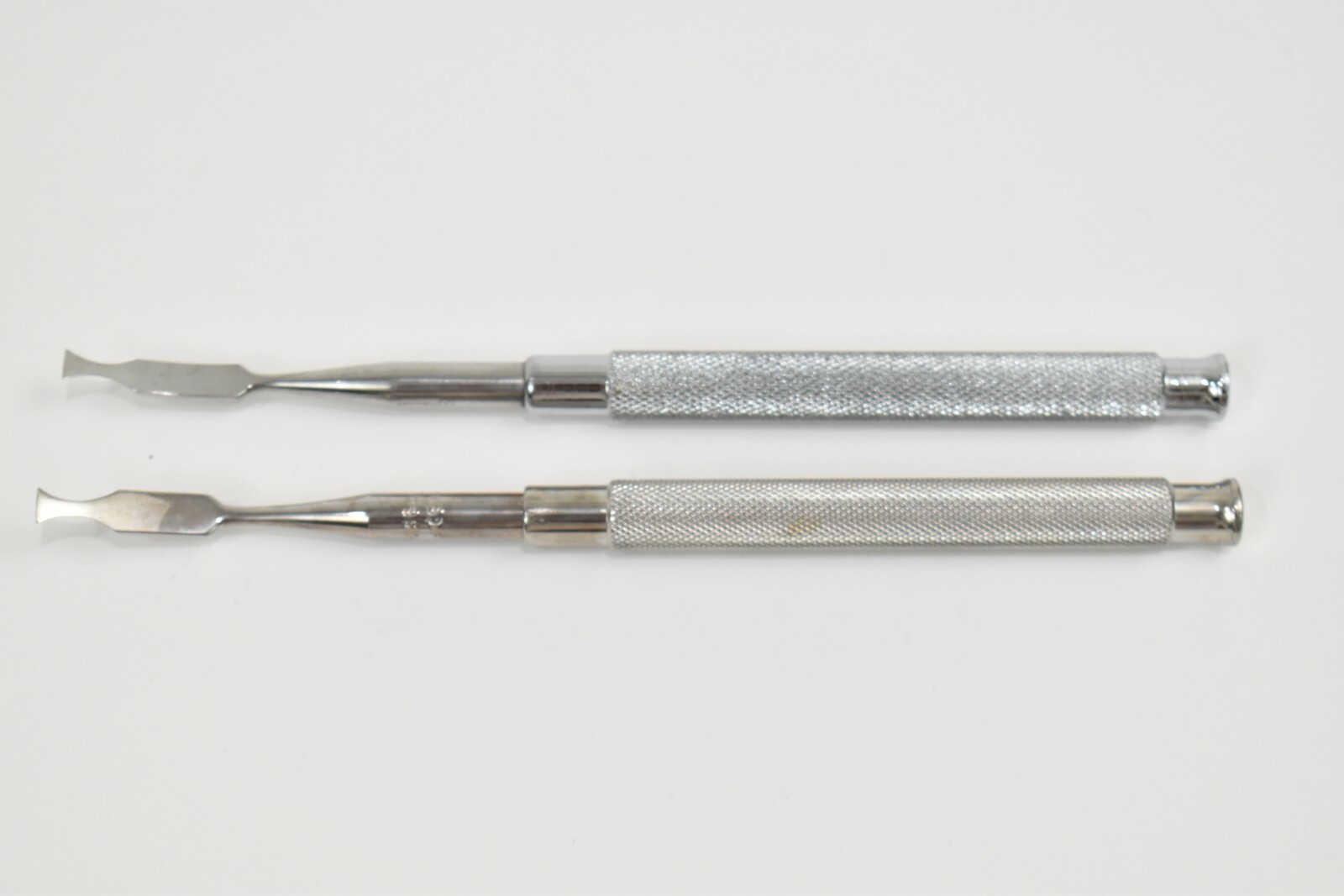 Hu-Friedy Dental PERIODONTAL CHISELS – Set of 2 OCHSENBEIN # OCH1 & OCH2