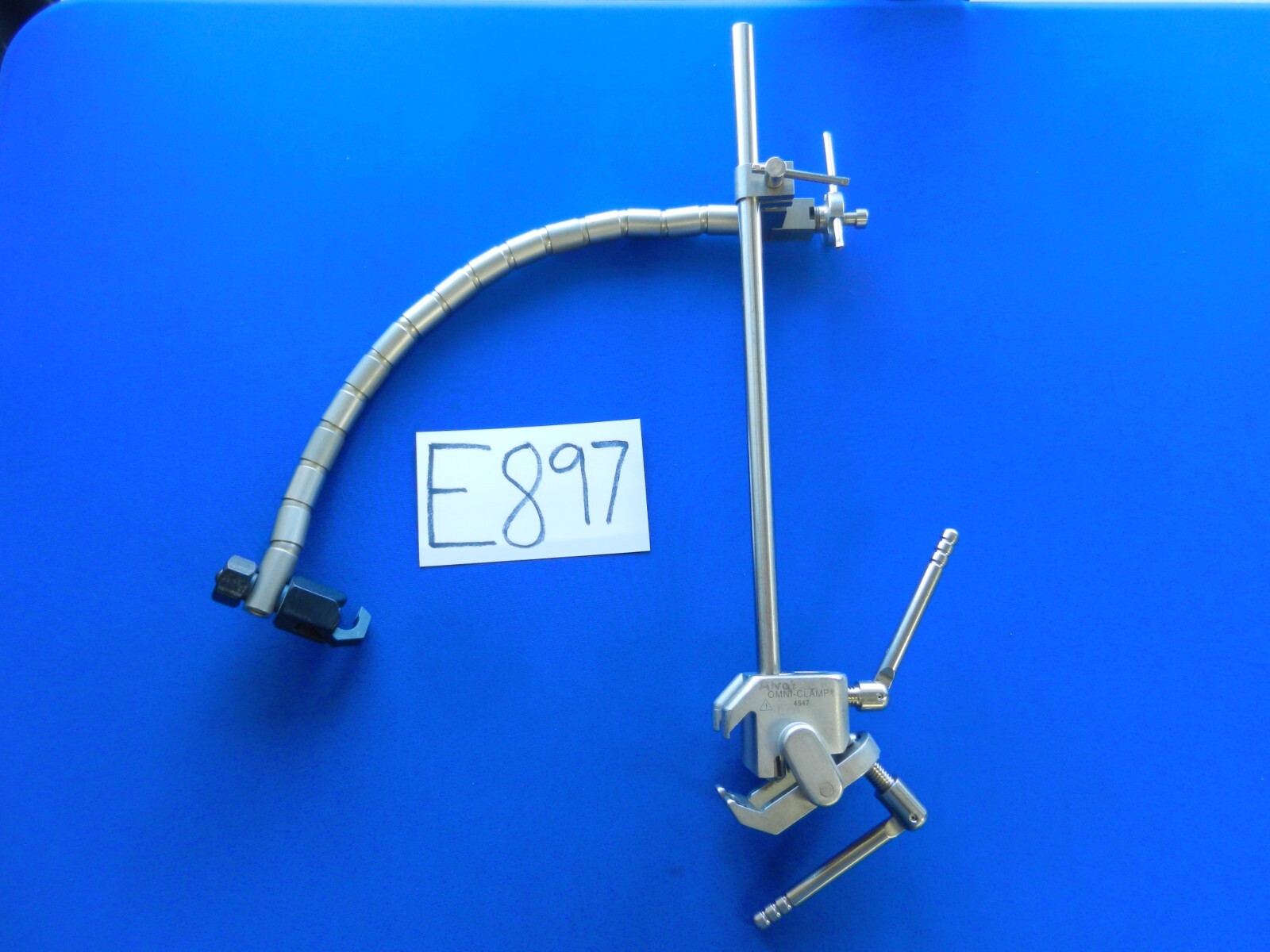E897 Omni-Tract Flex Arm w/ Table Clamp and Bar