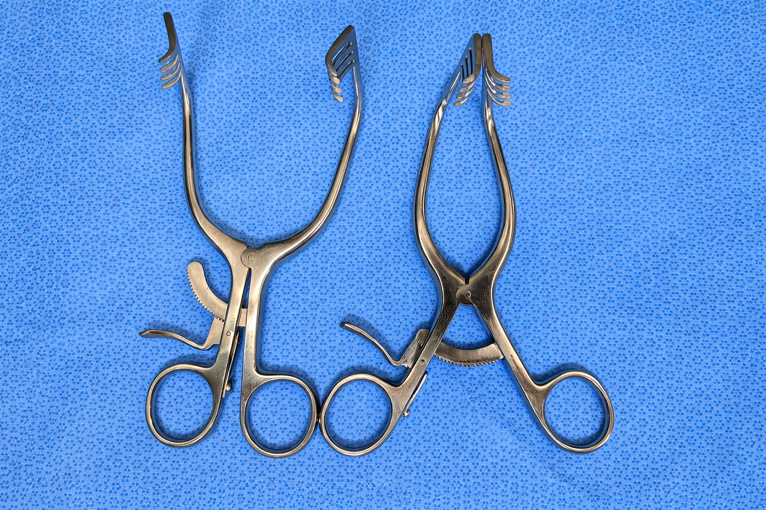 Boss Instruments REF 73-1197S Adson Cerebellum Retractor 7 1/2″ Angled 90° Sharp