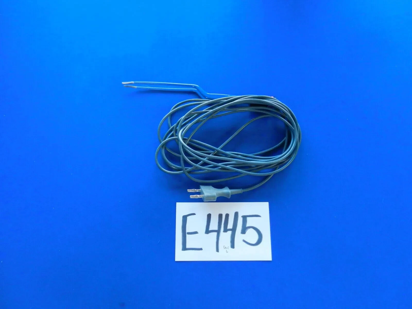 E445 Kirwan Handswitch Insulated Serrated Monopolar Forceps w/ 10″ Cord 30-7005