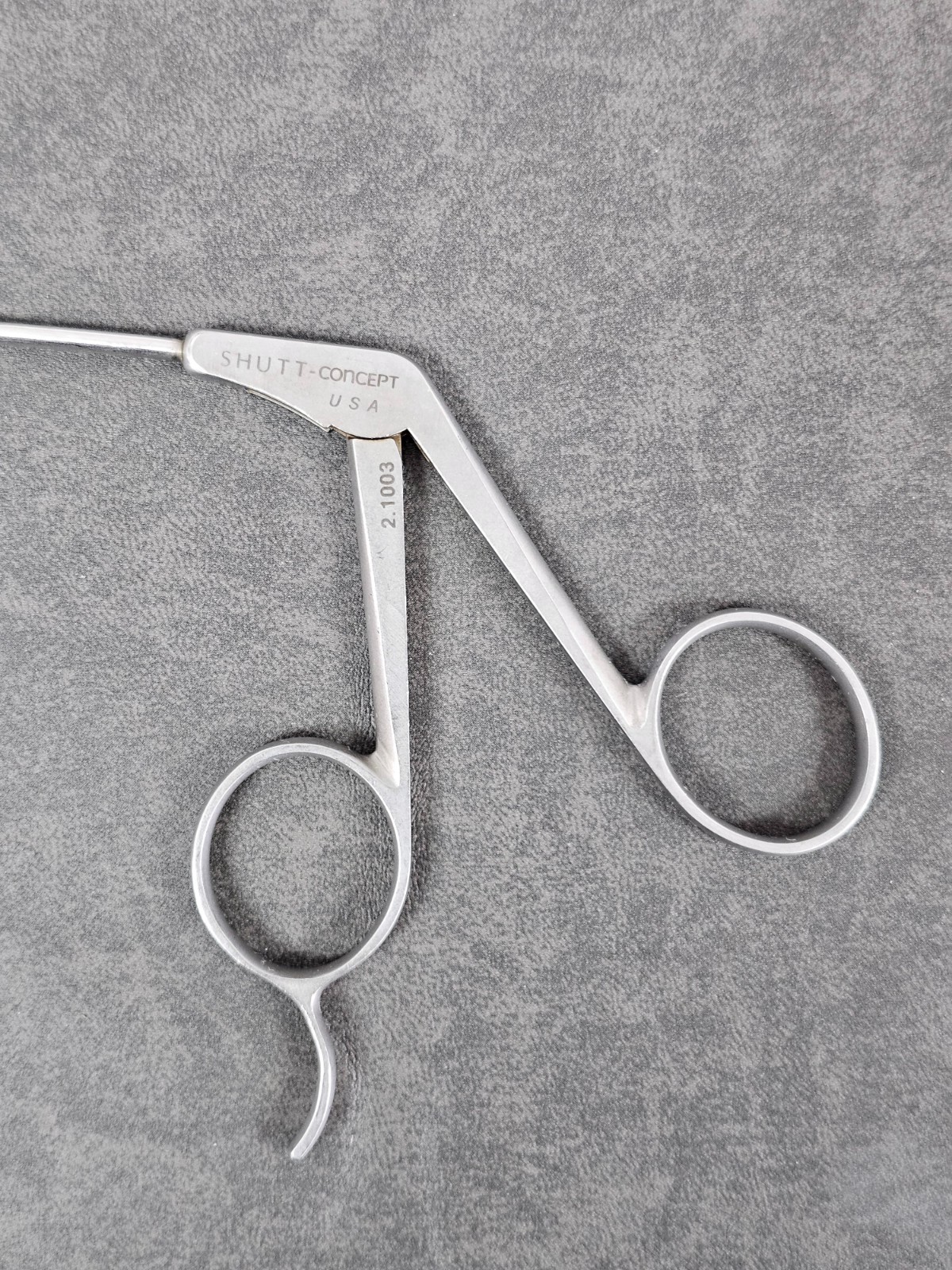 Linvatec SHUTT Concept 2.1003 Arthroscopic Mini Tip Punch Forceps STR 2.75mm