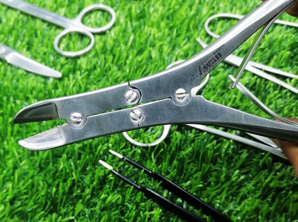 20 Pcs Extended Hand Plastic Reconstruction Surgery & Veterinary Instruments Set