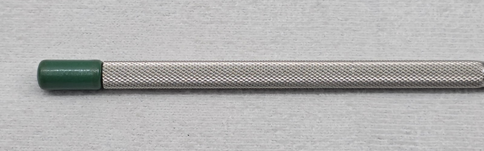 Aesculap BB048R Scalpel Round Handle, micro, 155 mm (6 1/8″)