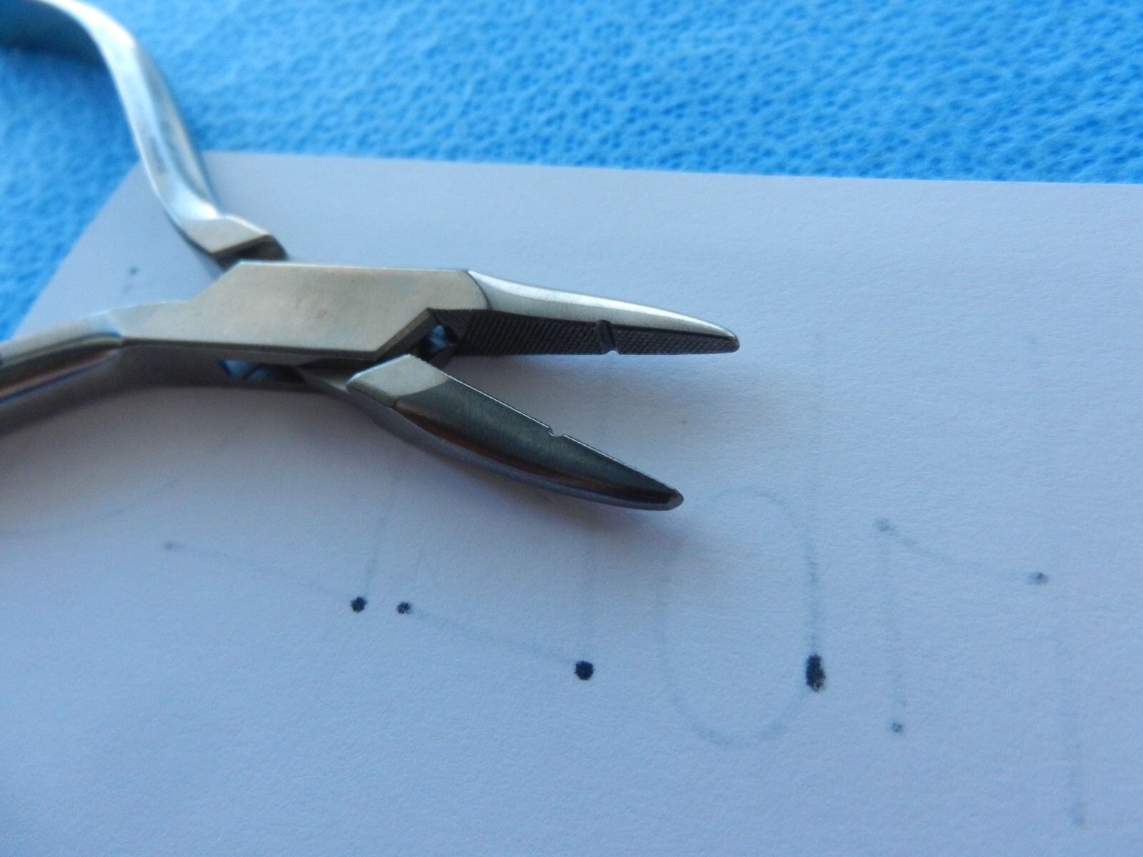 D7794 Richards Smith & Nephew 7117-0063 Wire Bending Pliers 140mm