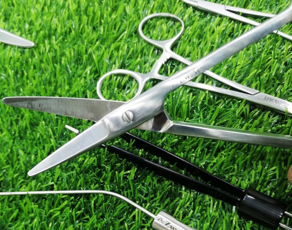 20 Pcs Extended Hand Plastic Reconstruction Surgery & Veterinary Instruments Set