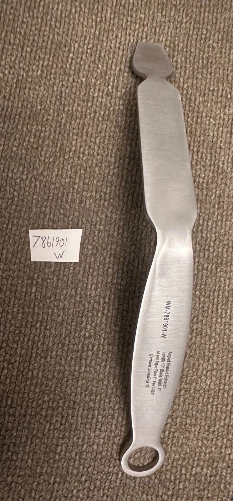 WM7861901-W Angled Glenoid Retractor Blade Width To End Tapers 1″ To .625″