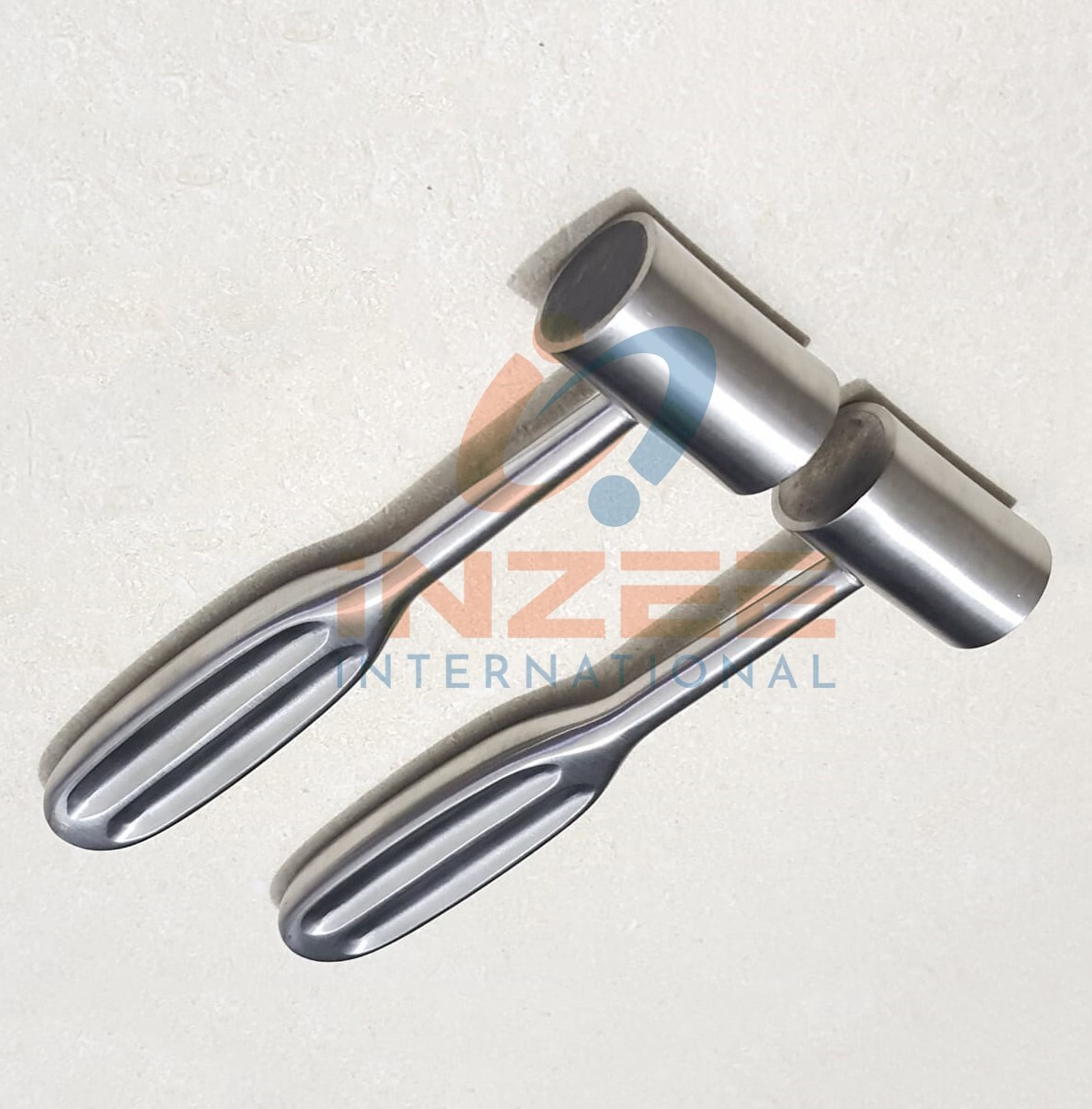 Gerzog Mallet Lead Filled 18cm, 30mm Diameter, 400 Grams Surgical Instruments