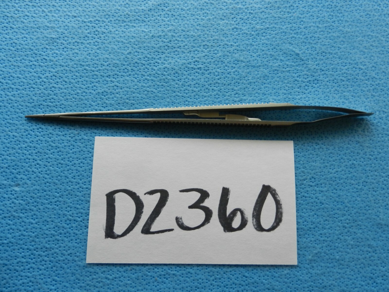 D2360 Snowden Pencer Surgical Castroviejo Locking Needleholder 5471