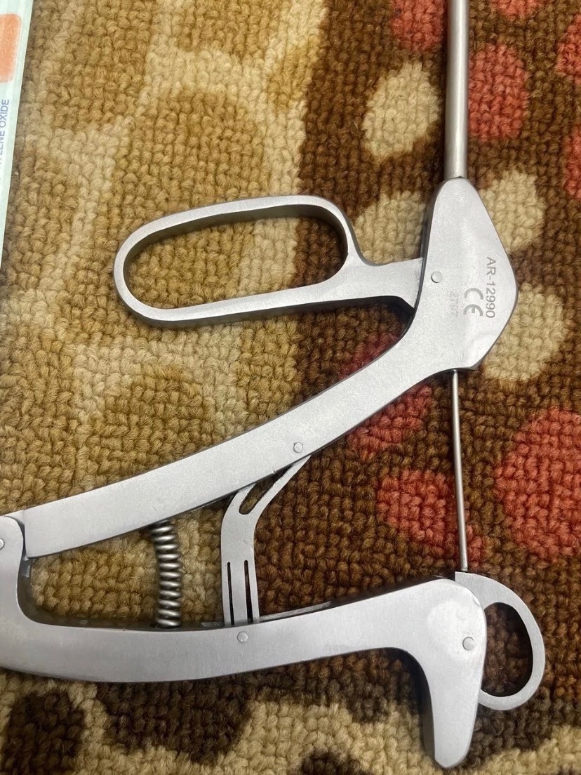 Arthrex AR-12990 knee scorpion suture passer with 6 needles arthroscopy surgical
