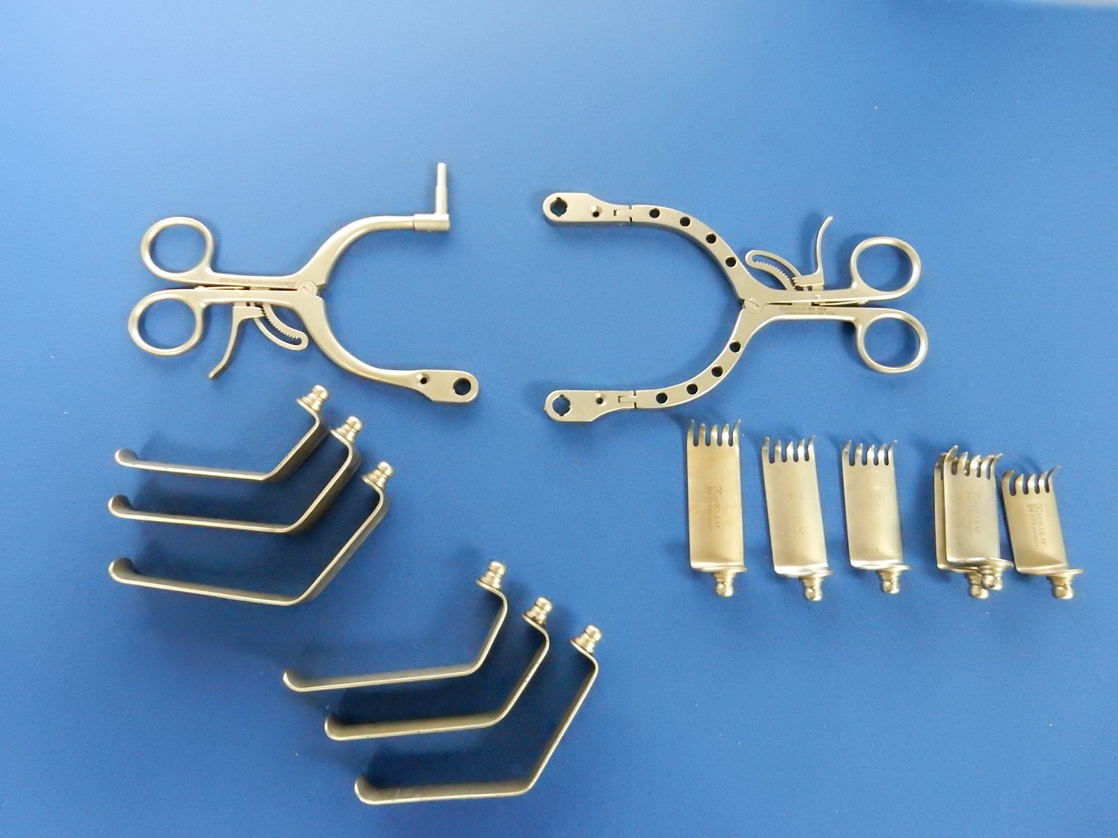 Aesculap MD436 Odontoid Cervical Retractor Set