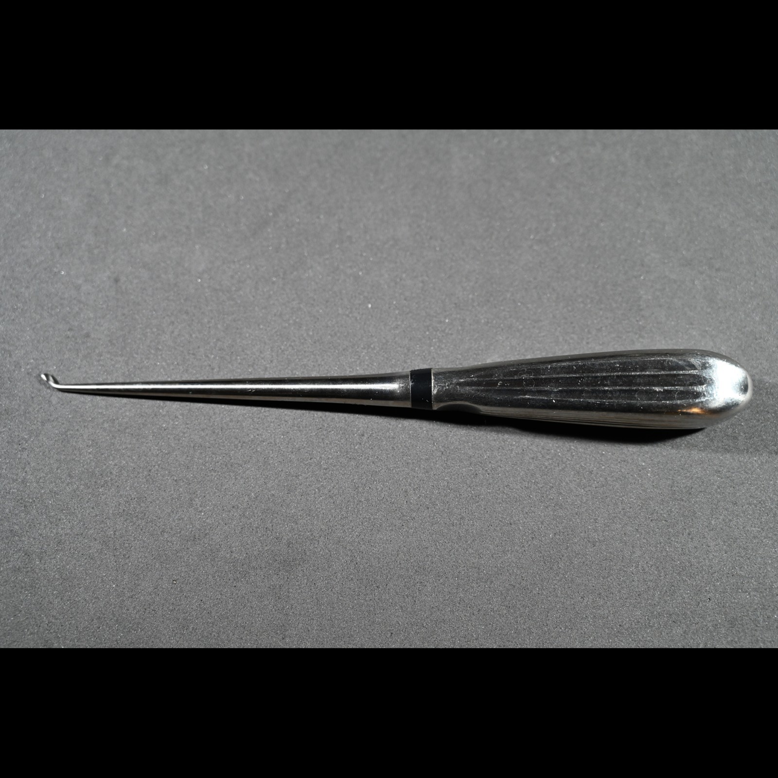 Aesculap MD565 Epstein Spinal Curette Size #000 2 mm Tip 8 in