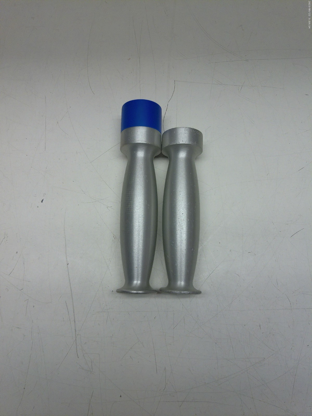 Lot 2) 11-1560 Richards Femoral Head Driver
