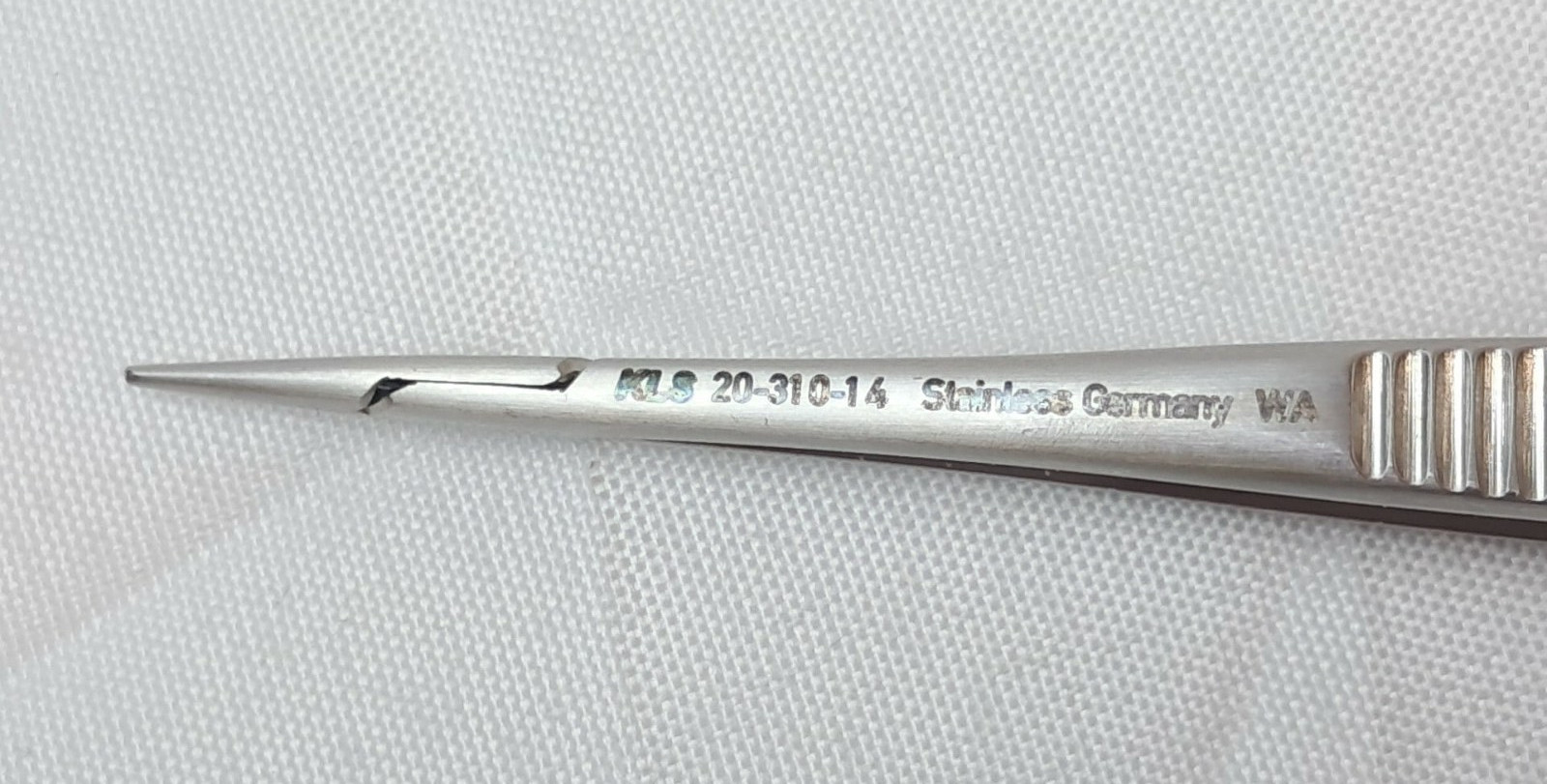 KLS Martin 20-310-14, Castroviejo Micro Needle Holder