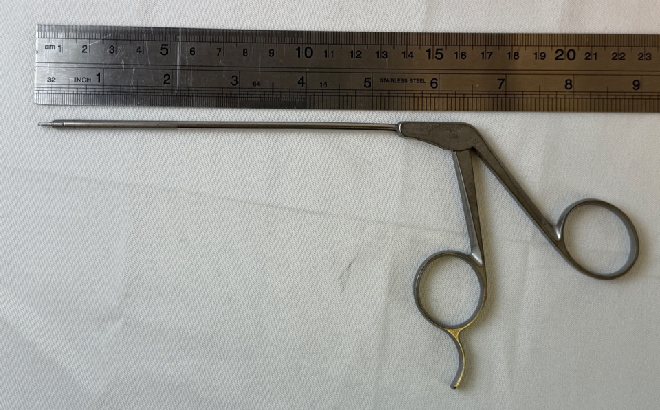 Shutt Linvatec 16.1018 Straight Suture Retrieval Forceps Arthroscopy