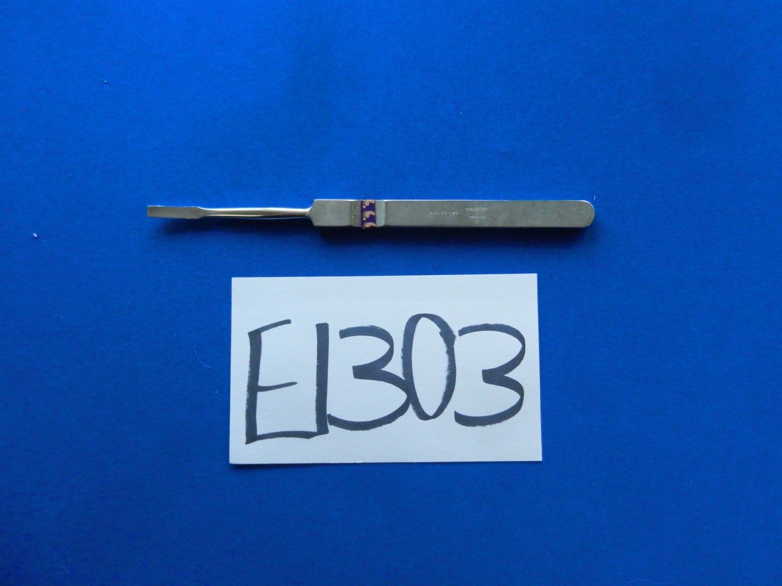 E1303 V. Mueller Lempert 5.0mm Heavy Elevator 18.7cm Overall Length AU11170