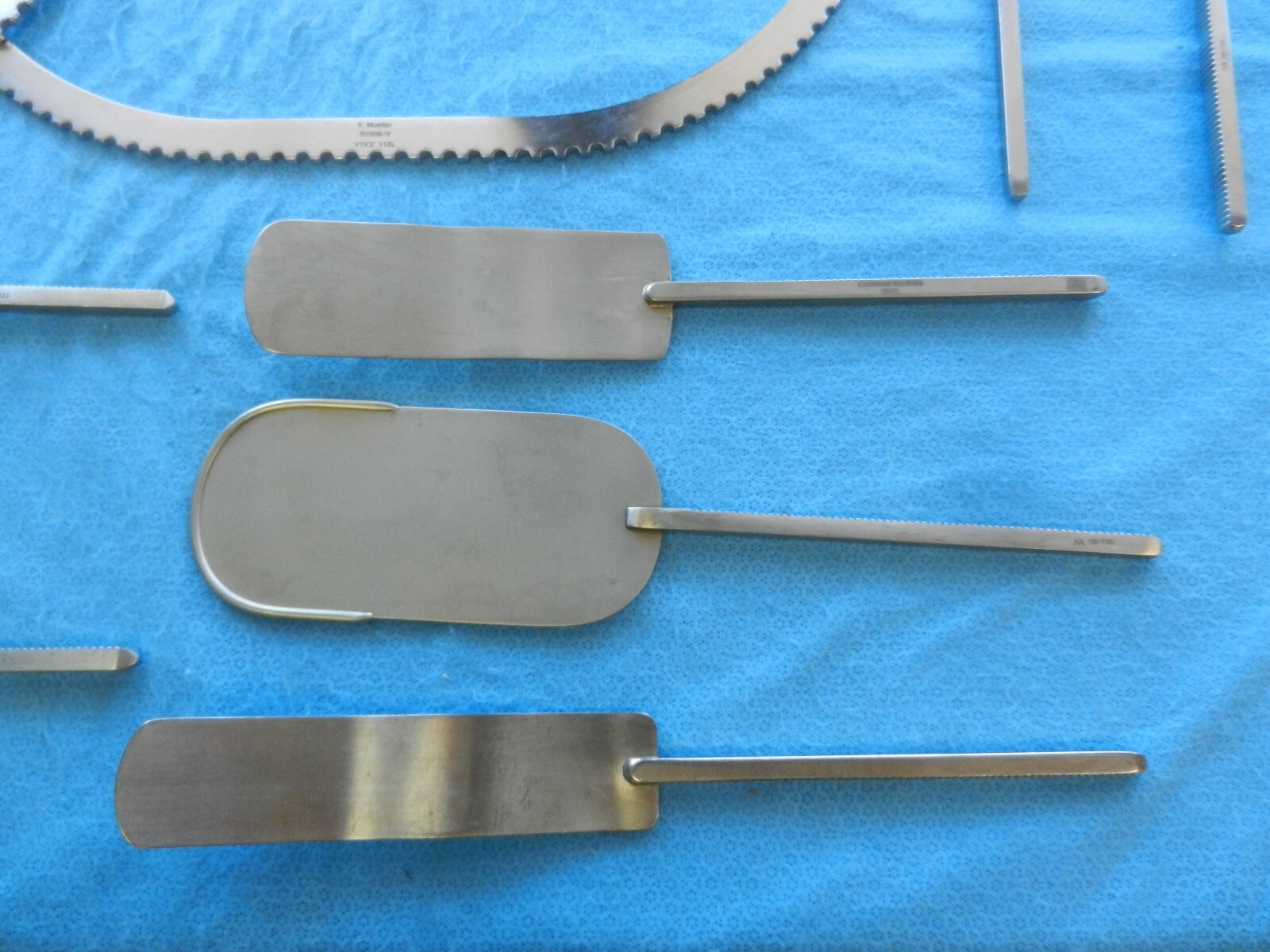 Codman V. Mueller Millennium Surgical Universal Ring Retractor Instrument Set