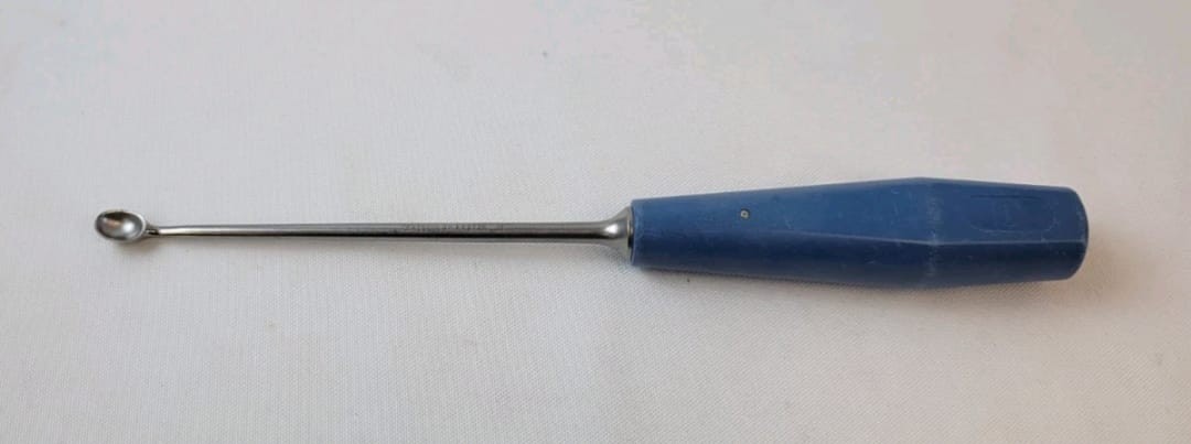 Aesculap FK672R Caspar Bone Curette, 10.0 mm, Peek Handle, 10-3/4″, Orthopedic