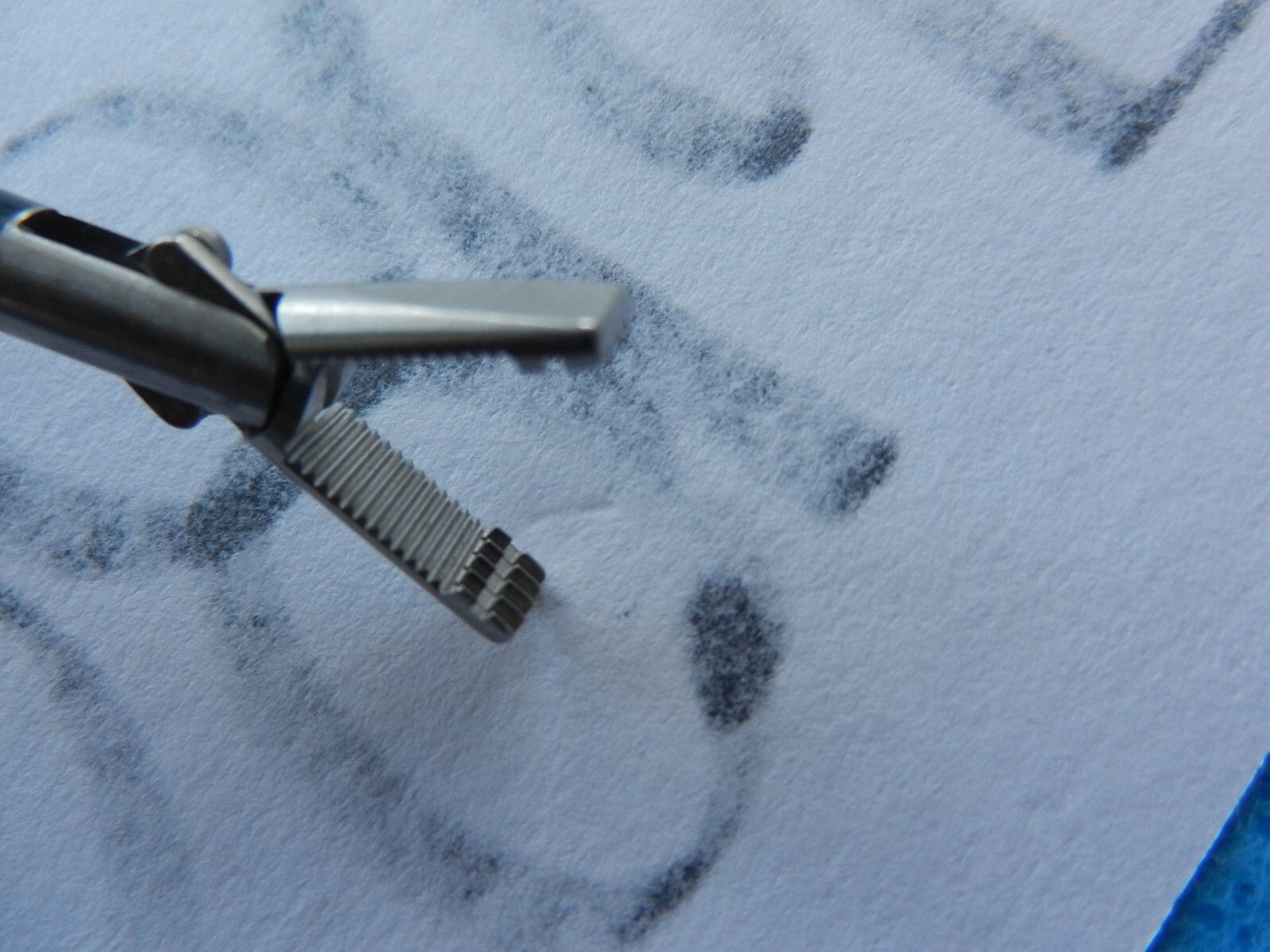 D8654 Jarit Surgical Atrau-Allis Insulated Shaft Grasping Forceps A600-114
