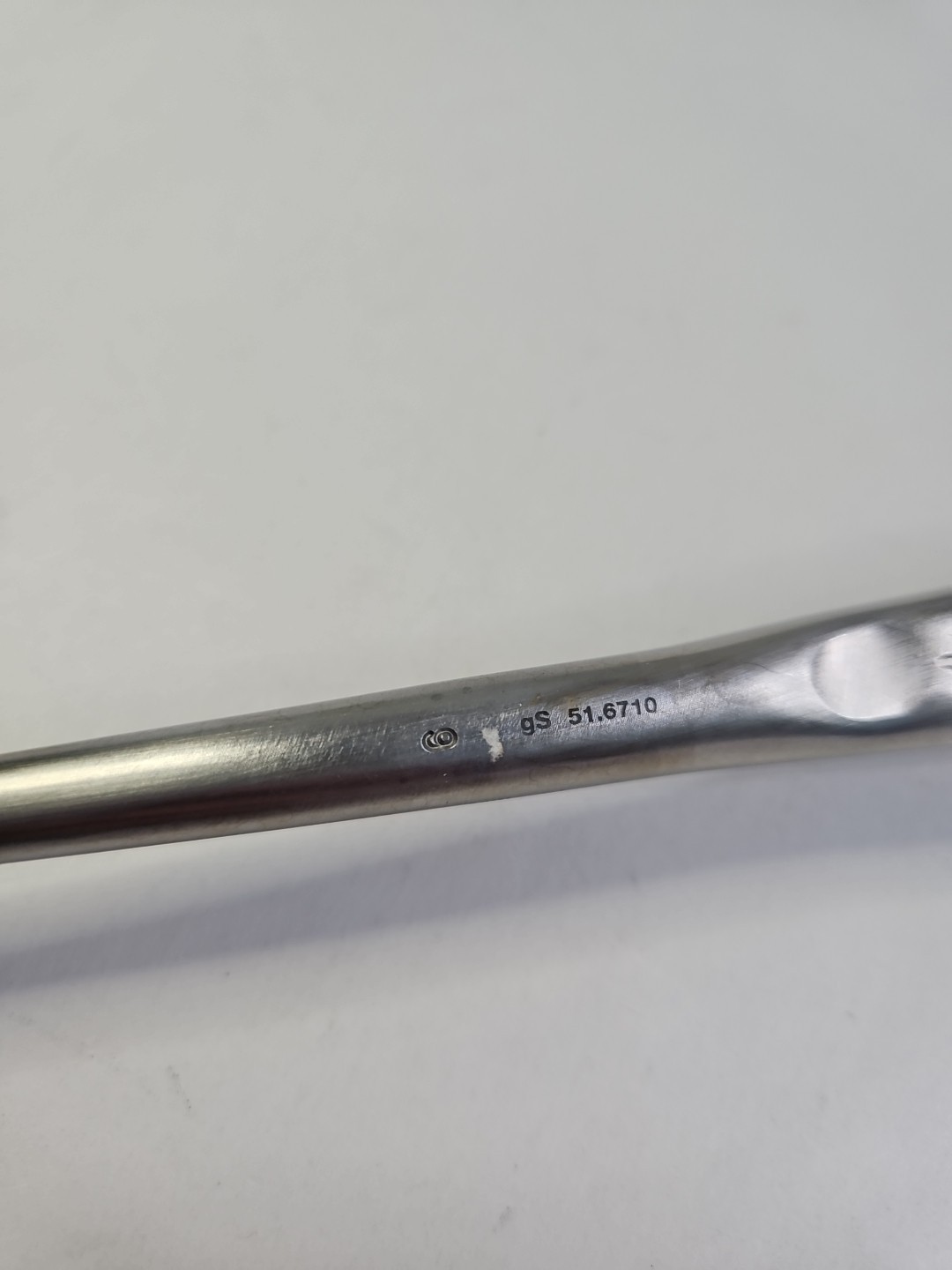 GSource 51.6710 Brun Curette, Hollow Handle, Str, Oval, #6, 9″