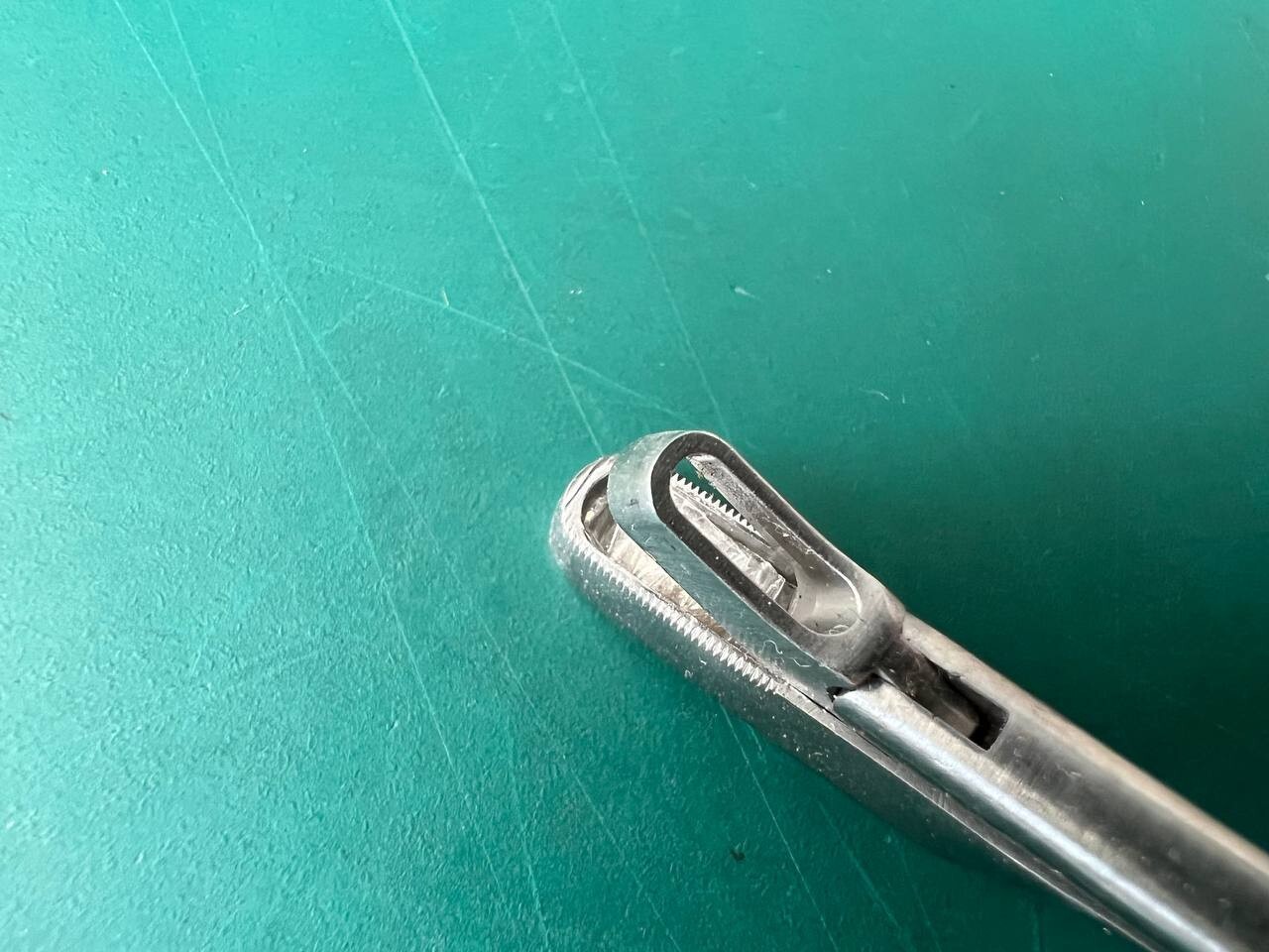 Aesculap EA903R YEOMAN RECTAL BIOPSY FORCEPS 4 MM 420 MM