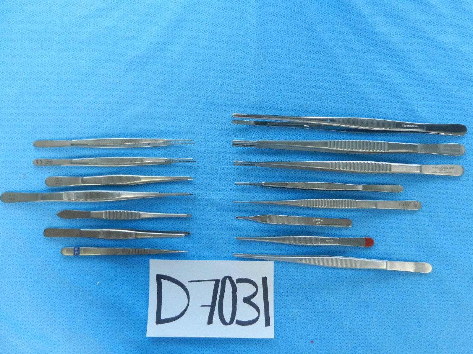 D7031 Pilling V. Mueller Jarit Straight Surgical Forceps Lot of 15 12-25cm