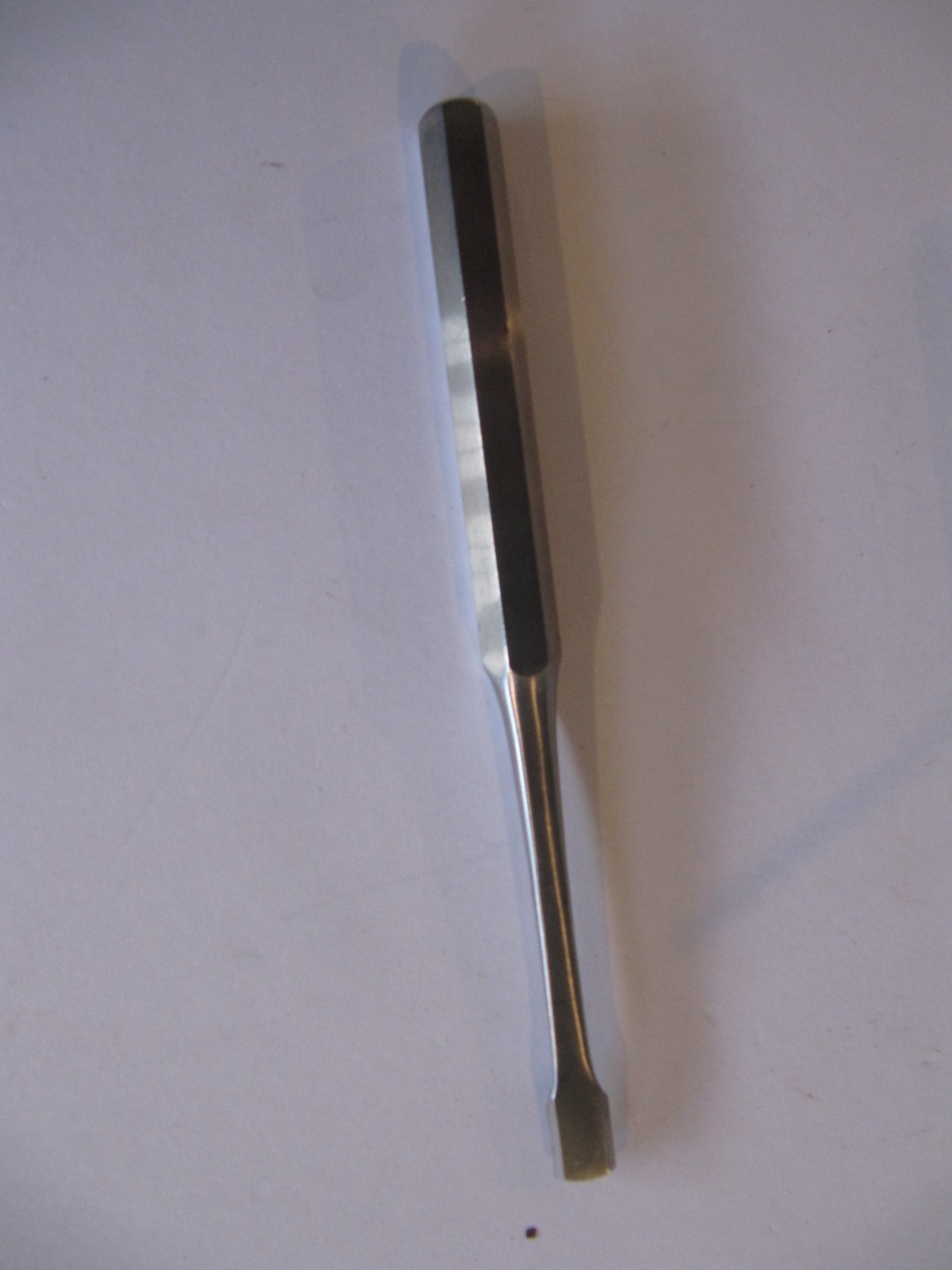 V. Mueller OS1079-004, 1/2″ Periosteal Elevator, 7.25″ Length