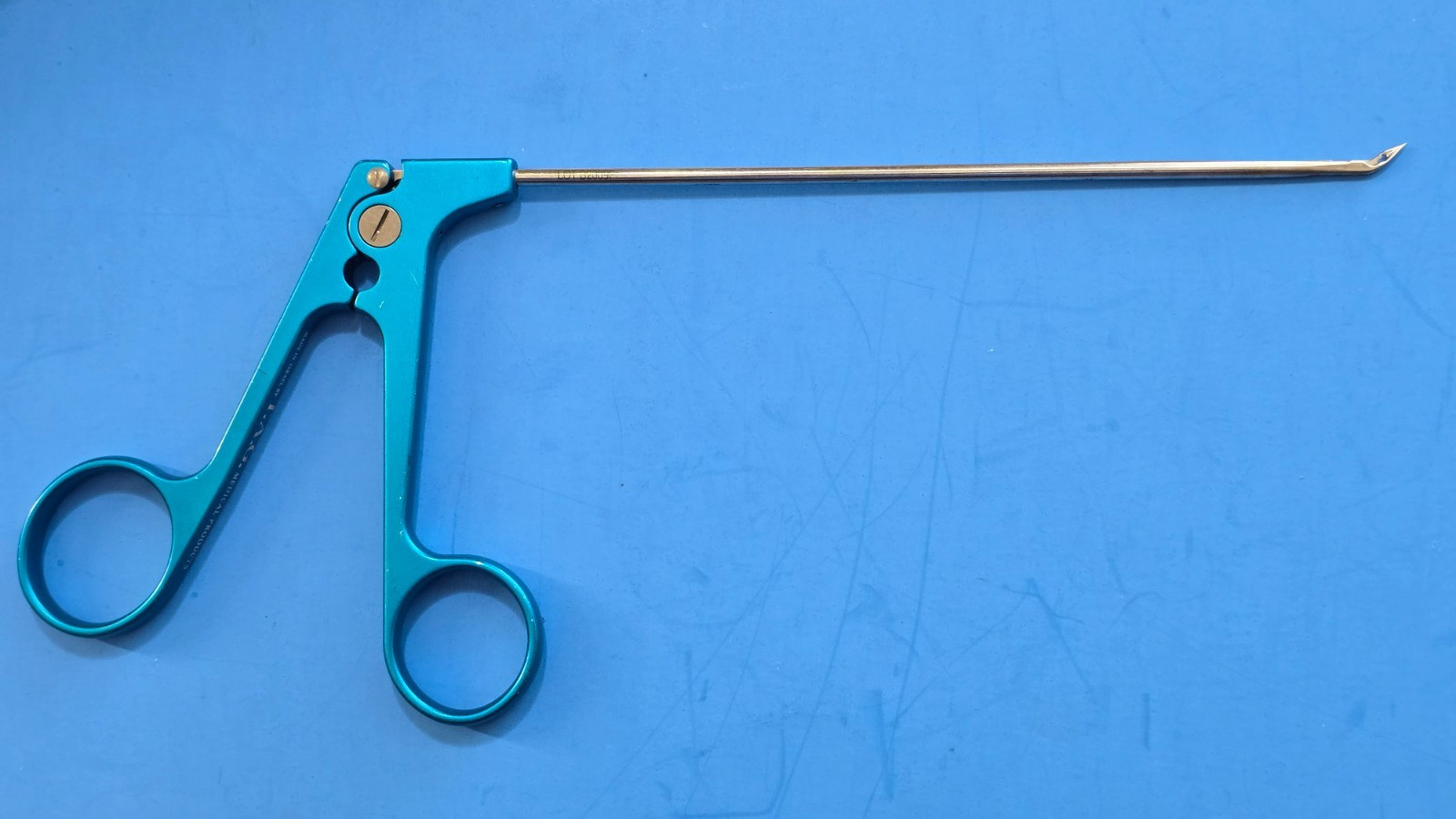 smith&nephew Surgical Suture Passer Left angled Tip.