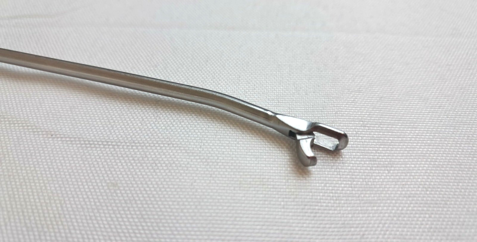 Arthrotek 901122, Arthroscopic 2.75mm Wide Left Backbiter