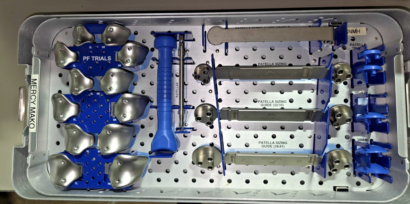Stryker Mako Restoris MCK System/Patellofemoral Instrument Set 150070