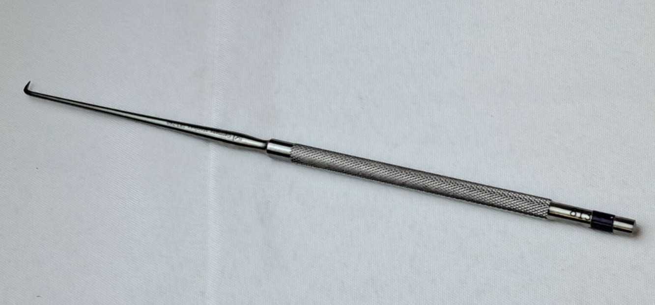 283-760, Day Ear Hook, 90 Degree.