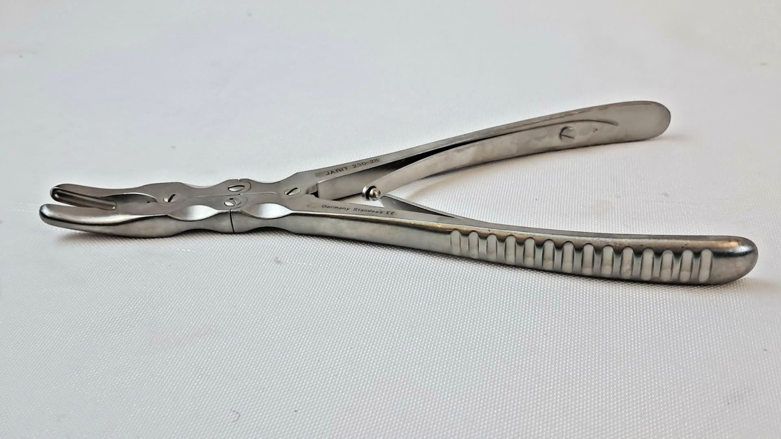 Jarit 230-211 Ruskin Rongeur, D/A, 5mm Bite, CVD., 7-1/4” German Stainless
