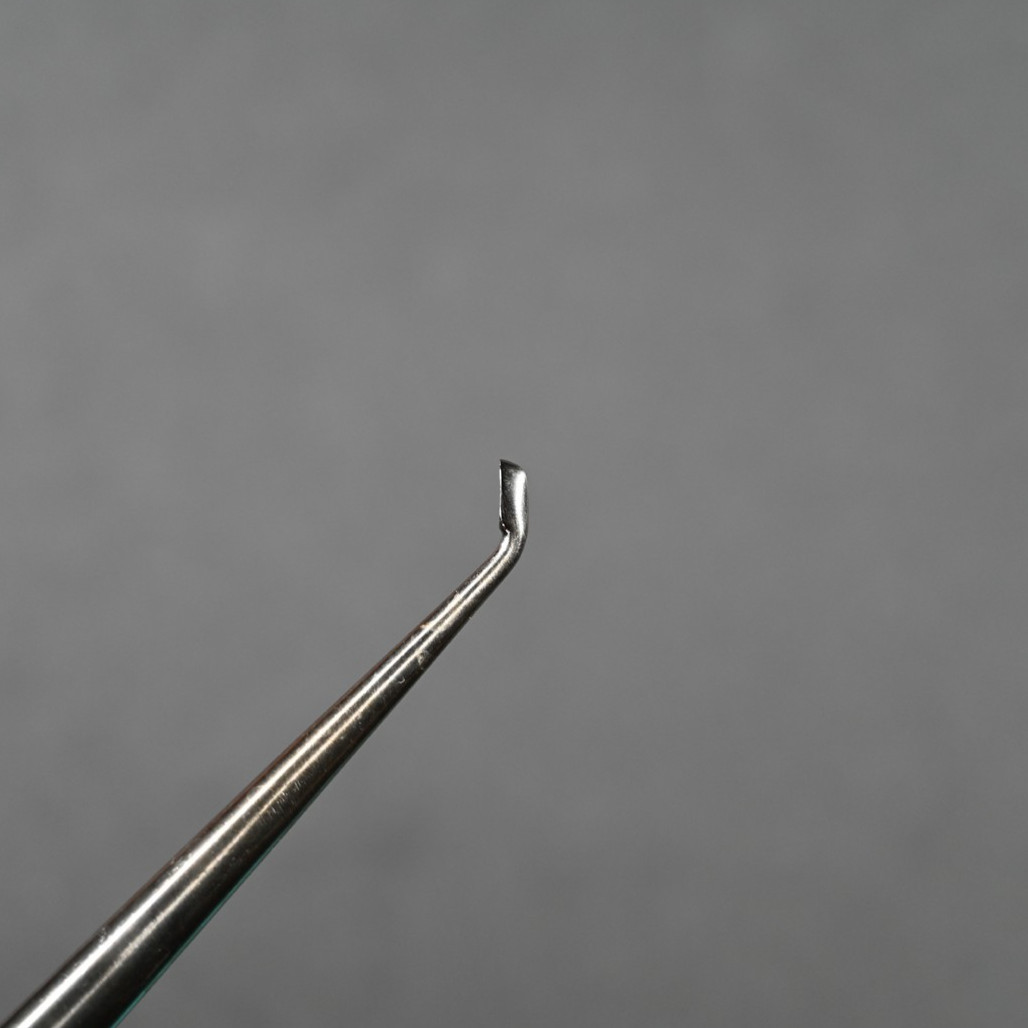 Aesculap MD475 Bruns Spinal Curette Size 0 Forward Angled 8 in