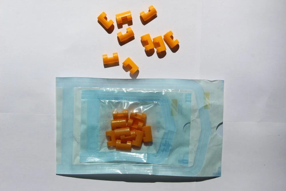 Raney Clips Disposable Clip Scalp Plastic Ranet 100 Nos ,Express Shipping