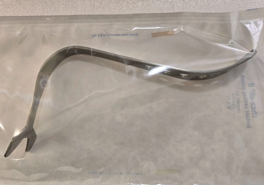 Zimmer / Howmedica Surgical Orthopedic Tibial Retractor 13″ Curved