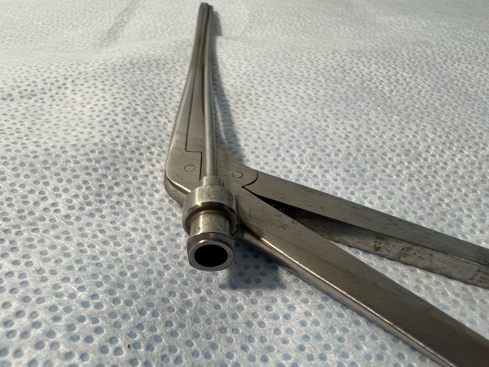 Richards 23-0869 Weil-Blakesly Straight Nasal Suction Forceps 12cm Shaft ENT