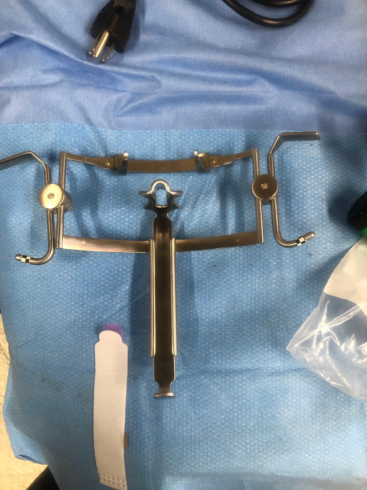 V. Mueller Surgical Dingman Mouth Gag MO130-001