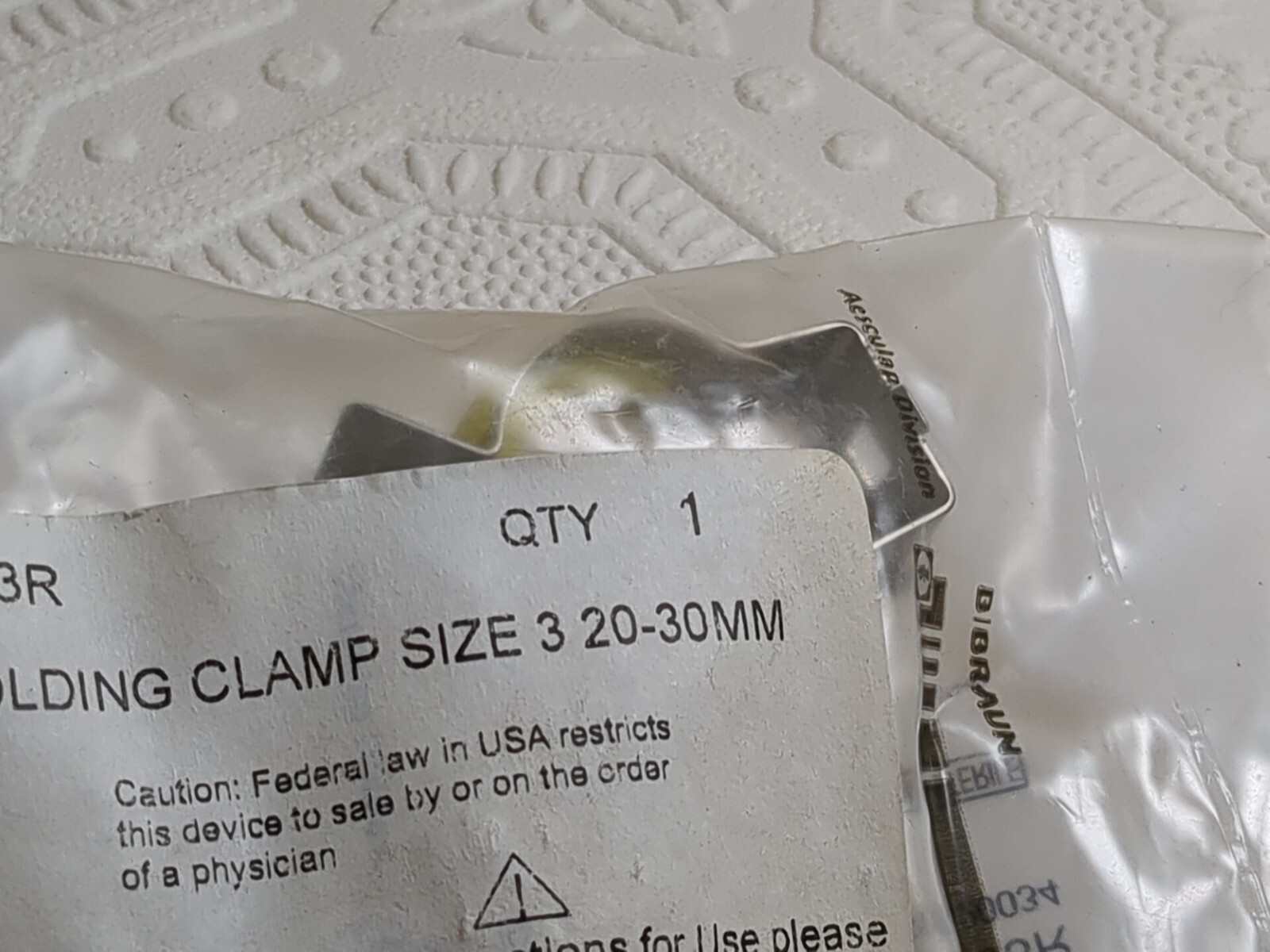 Aesculap JG353R Metal Holding Clamp sz 3, 20-30mm – New