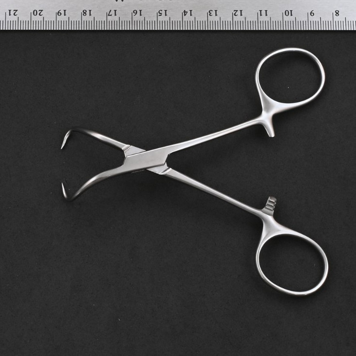 Aesculap BF432R Backhaus Towel Clamp 4 1/4 in Surgical Instrument