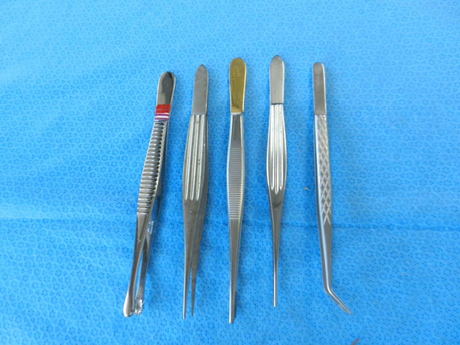 D9144 V. Mueller Jarit Aesculap Straight/Curved Forceps Approx. 13-16cm Length
