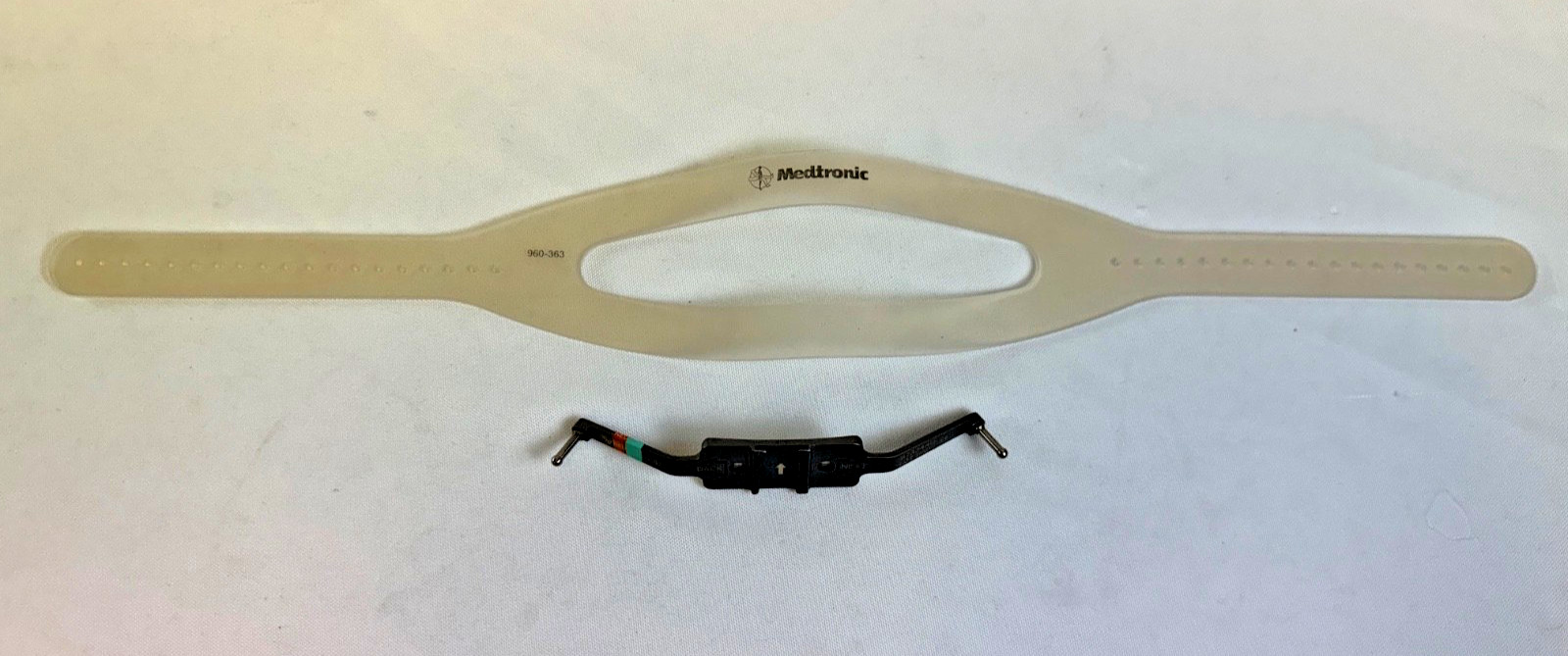 Medtronic 9733445 Head Frame & 960-363 FESS Strap ENT Fusion Set