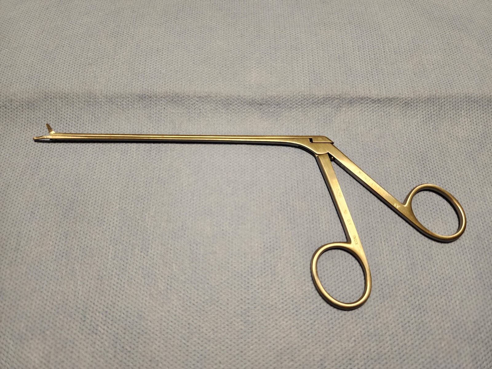 Integra Micro-France MCOS36 Selesnick Dissecting Scissors, Curved Right