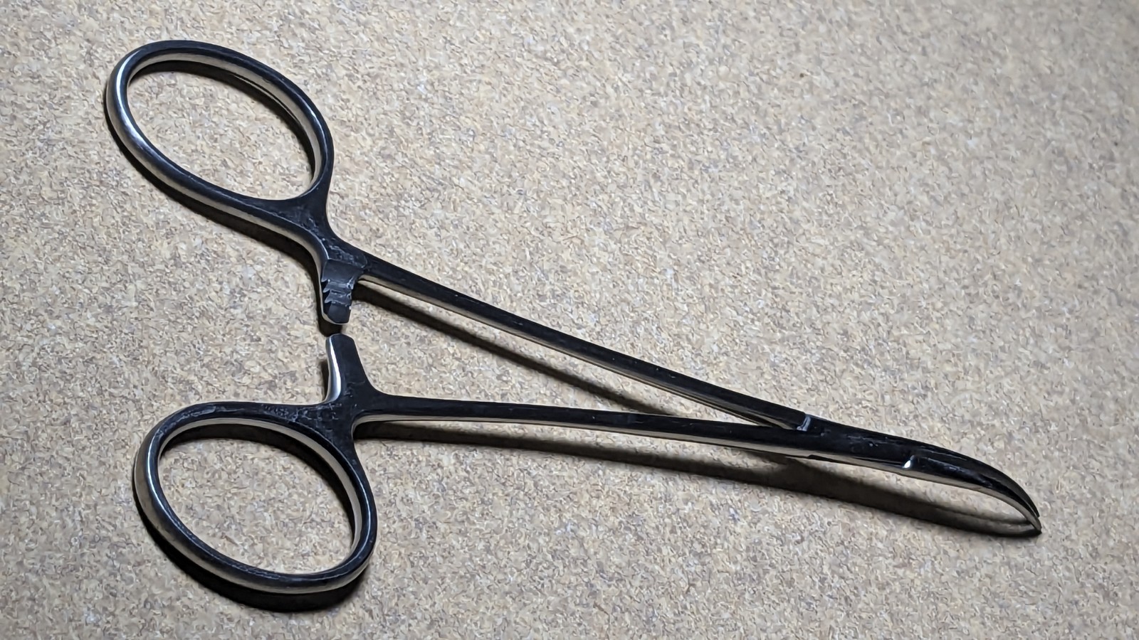 Integra Jarit 105-099 Mosquito Forceps 6″ Petit-Point Curved Stainless