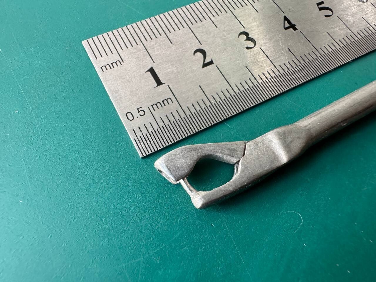 Shutt-Linvatec 18.10012 Sutura Punch Straight 7.0mm
