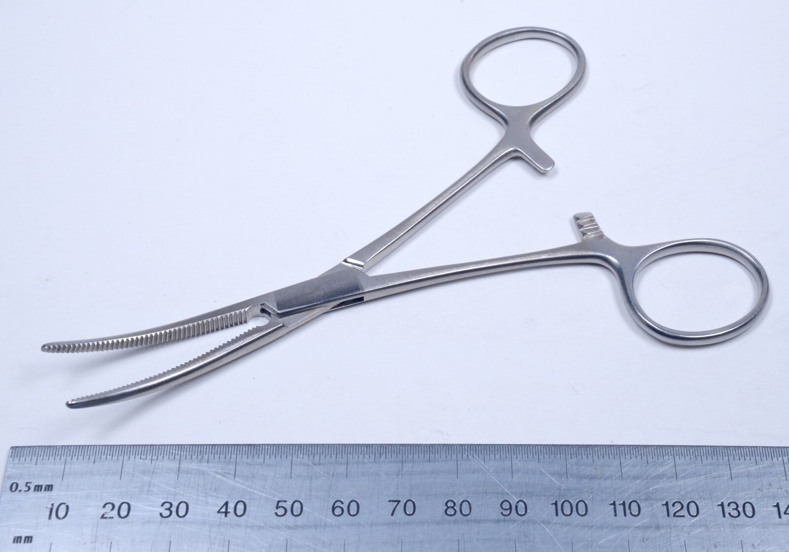 Konig #MDS1231114 Rochester-Pean Curved Hemostatic Forceps 5½” Stainless Steel